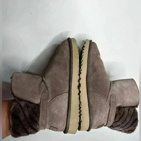 Ugg Adria Stormy Grey Boots Size 9 - Picture 5 of 13